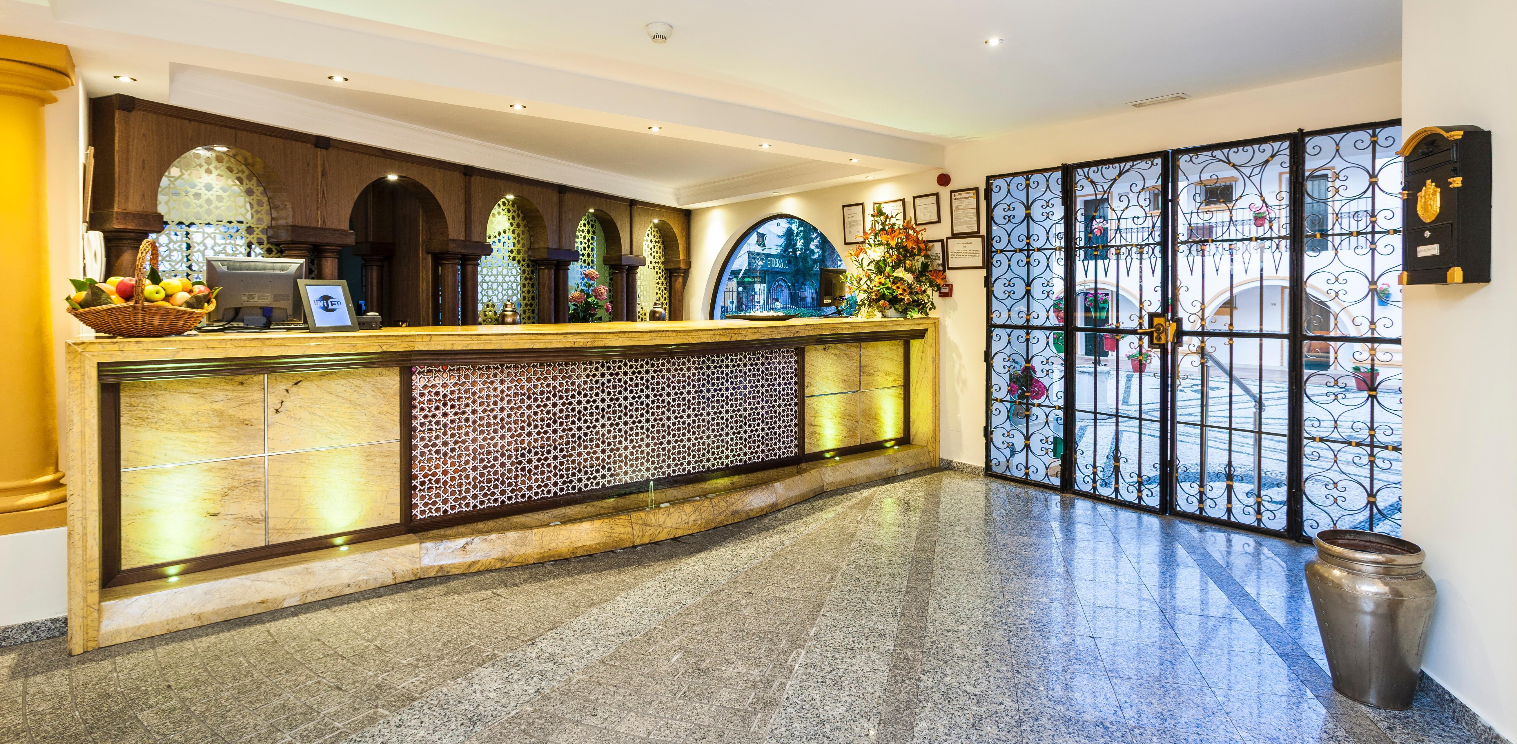 Globales Cortijo Blanco Otel Marbella Dış mekan fotoğraf